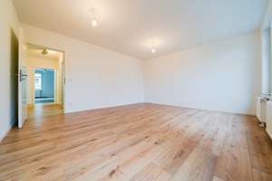 Große 5-RW*WG geeignet* EBK* 2 Bäder mit Dusche und WC* Balkon* Fahrstuhl* zentrale Lage* Top* – Schäferstraße 64, 1067 Friedrichstadt, Dresden – Vorschaubild 23