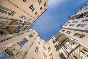 Bezugsfreie 2-Zimmer-Altbauwohnung mit Terrasse im Prenzlauer Berg – Schönhauser Allee 151, 10435 Prenzlauer Berg, Berlin – Vorschaubild 15