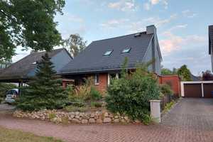 Ruhige, dennoch zentrale Sackgassenlage in Henst.-Rhen,  Einfamilienhaus mit Garage u. Vollkeller – Segeberg (Kreis) – Vorschaubild 2