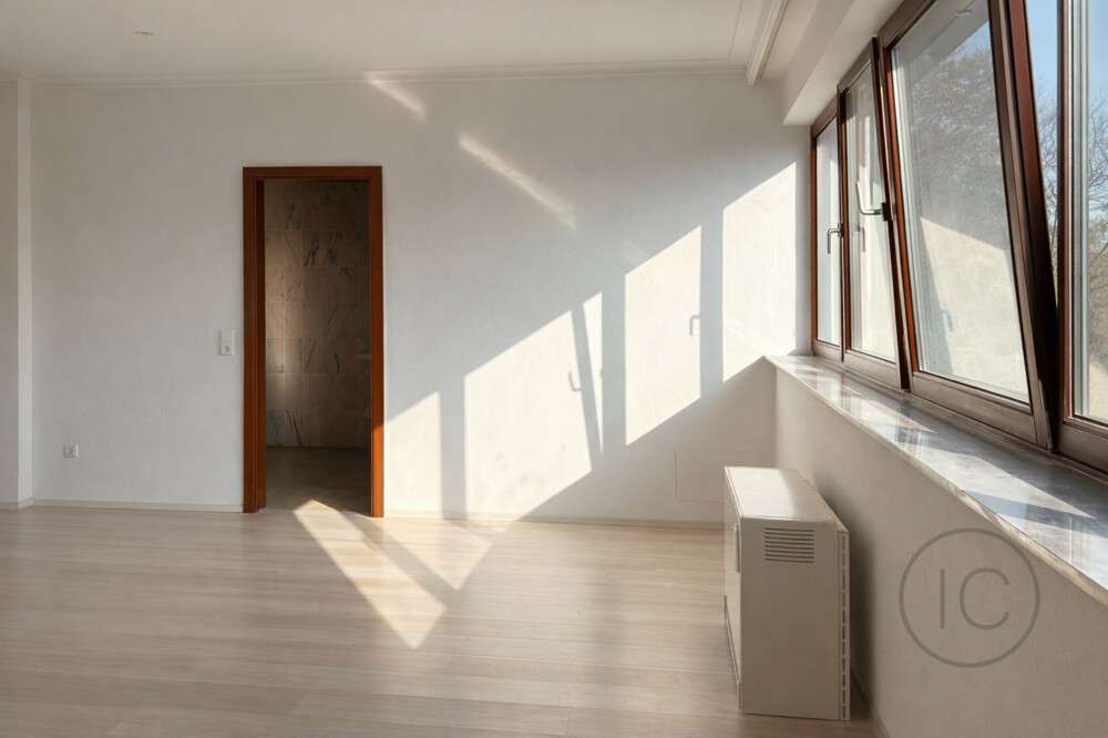 Immobilie in Hilden - Mehrfamilienhaus in Hilden mit drei Einheiten und Entwicklungspotenzial - Bild 0