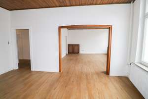 ALTBAUCHARME IM HERZEN VON OLDENBURG - Renovierte Wohnung sucht wertschätzende Bewohner! – Die vollständige Adresse der Immobilie erhältst du vom Anbieter., 26122 Innenstadt, Oldenburg (Oldenburg) – Vorschaubild 4