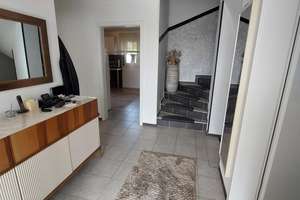 Einfamilienhaus mit Wintergarten ;Terrasse; Garten und Garage.  !!(Preis Verhandelbar) – Offermannsstr 9, 52499 Baesweiler – Vorschaubild 4