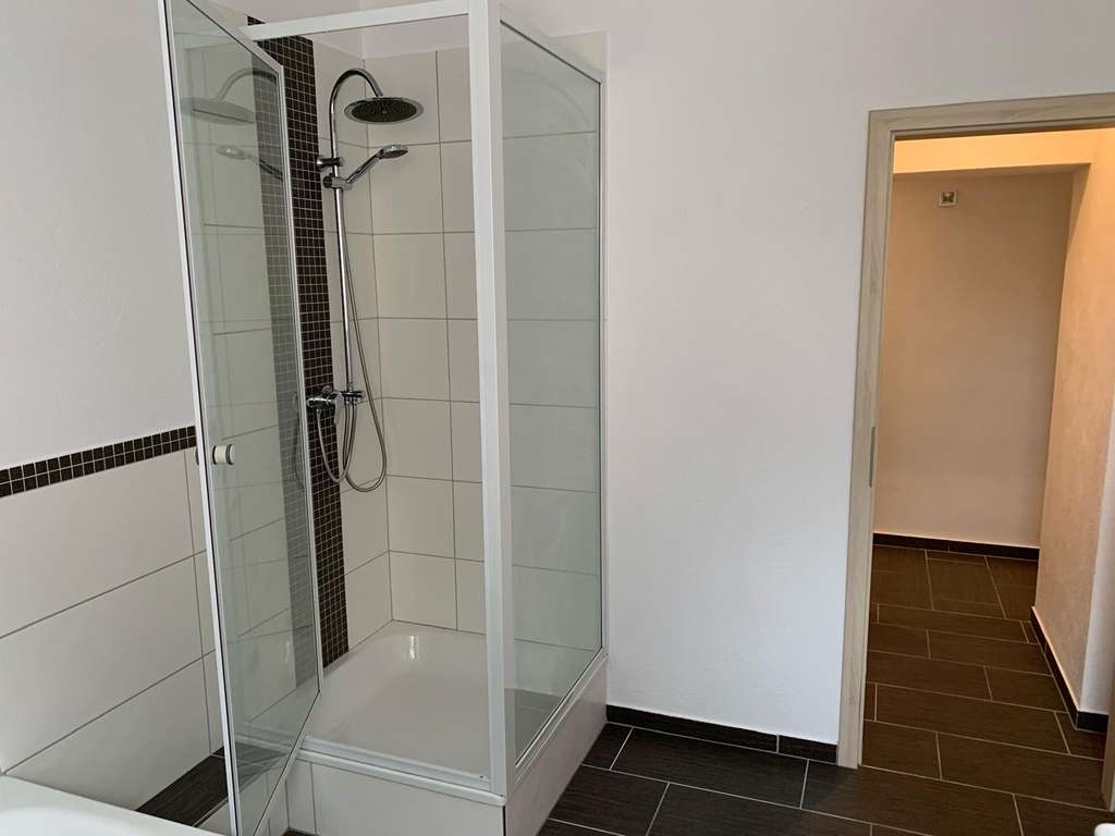 Immobilie in Mörfelden-Walldorf - MFH mit 3 Wohnungen, großem Garten & Anbaumöglichkeit zu verkaufen - Bild 2