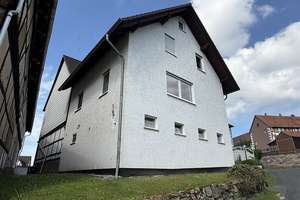 Kuscheliges Wohnhaus mit Potential in Staufenberg-Escherode – Die vollständige Adresse der Immobilie erhältst du vom Anbieter., 34355 Staufenberg – Vorschaubild 2