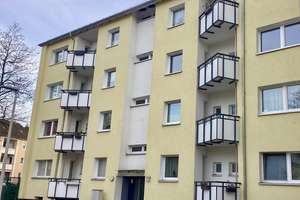 Schöne 3,5-Zimmer-Wohnung mit Tageslichtbad und 2 Balkone – Süntelstr. 10, 30419 Stöcken, Hannover – Vorschaubild 2