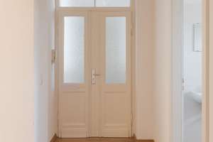 Wunderschöne Altbauwohnung in Wiesbaden Mitte mit schönem Eichenparkett