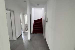 Modern geschnittene Maisonette im Dachgeschoss — zentrumsnah in Stuttgart‑Feuerbach – Die vollständige Adresse der Immobilie erhältst du vom Anbieter., 70469 Feuerbach-Mitte, Stuttgart – Vorschaubild 12