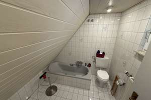 Haus zu vermieten in Babenhausen | 143 m² Wohnfläche | 8 Zimmer | 2 Bäder | 1 Waschküche | 1 Küche – Die vollständige Adresse der Immobilie erhältst du vom Anbieter., 64832 Babenhausen – Vorschaubild 11
