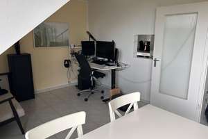 Helle, gepflegte 3-Zimmer-Dachgeschosswohnung mit Einbauküche – Garage optional – Brühlerstraße 101, 42657 Burg/Höhscheid, Solingen – Vorschaubild 4