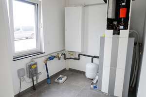 ISERNHAGEN FB: Komfort-Reihenmittelhaus - Bauhausstil - Stellplatz - Garten – 30916 Isernhagen – Vorschaubild 4