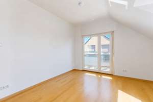 Charmante Drei-Zimmer-Wohnung in ruhiger Lage mit Garage – 60389 Seckbach, Frankfurt am Main – Vorschaubild 12