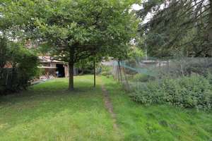 Gartenliebhaber aufgepasst! Familienfreundliches Zweifamilienhaus mit Modernisierungsbedarf  – Die vollständige Adresse der Immobilie erhältst du vom Anbieter., 45355 Borbeck-Mitte, Essen – Vorschaubild 13