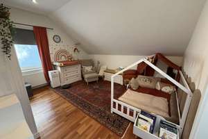 Dreifamilienhaus mit einer modernen Maisonettewohnung, einem großen Garten und einer Vierfachgarage! – Die vollständige Adresse der Immobilie erhältst du vom Anbieter., 47138 Obermeiderich, Duisburg – Vorschaubild 15