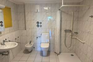 attraktive & seniorengerechte 3-Zimmerwohnung im Königspark (Seniorenresidenz) zu verkaufen – Die vollständige Adresse der Immobilie erhältst du vom Anbieter., 93049 Westenviertel, Regensburg – Vorschaubild 9