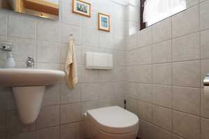 * LARGE SINGE FAMLIY HOME * 
ca. 220 m² / 2386 ft², 5 Bed, 2.5 Bath, 3 Garage, Yard – Rheingau-Taunus-Kreis – Vorschaubild 6
