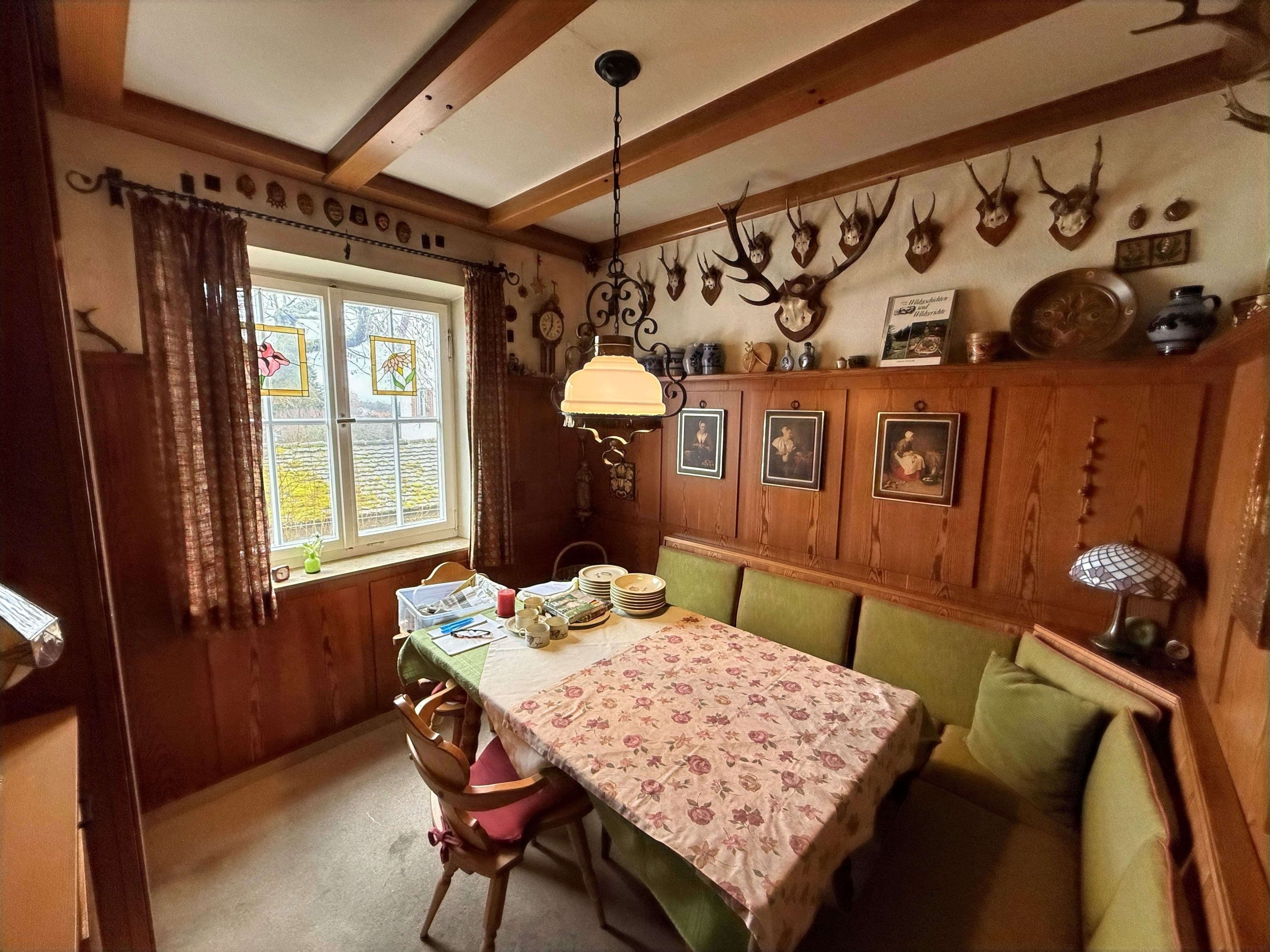 Immobilie in Freudenstadt - Großzügiges Einfamilienhaus mit Potenzial in begehrter Lage - Bild 1