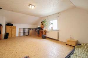 Gestalten Sie ihr neues Zuhause: Renovierungsbedürftiges Einfamilienhaus inkl. Halle in Villingen – Die vollständige Adresse der Immobilie erhältst du vom Anbieter., 35410 Hungen – Vorschaubild 5