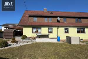 Wohnimmobilie mit großem Garten und Doppelgarage in einem angenehm ruhigen Umfeld – Die vollständige Adresse der Immobilie erhältst du vom Anbieter., 95352 Marktleugast – Vorschaubild 2