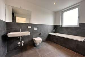 NEUBAU ** DACHTERRASSE ** BALKON ** EINBAUKÜCHE ** FUßBODENHEIZUNG ** TIEFGARAGE – Anna-Kuhnow-Straße 8, 4317 Reudnitz-Thonberg, Leipzig – Vorschaubild 12