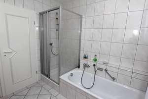 Qualität und Wohnkomfort – Wohnhaus mit 2 Einheiten und grünem Refugium! – Fichtenstraße 11, 55624 Rhaunen – Vorschaubild 35