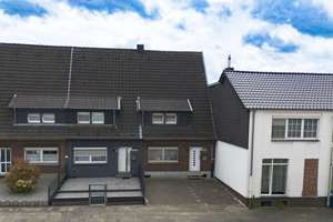 Ein Haus zum Wohlfühlen – Wintergarten, Sonnengarten und Raum für Ideen – Die vollständige Adresse der Immobilie erhältst du vom Anbieter., 41836 Hückelhoven – Vorschaubild 1