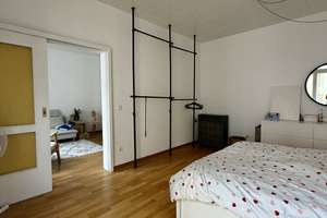 HELLE 3-ZIMMER-WOHNUNG MIT BALKON