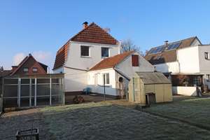 Bremen-Hemelingen:  Verwirklichen Sie Ihren Traum vom Eigenheim mit diesem freist. Einfamilienhaus! – Die vollständige Adresse der Immobilie erhältst du vom Anbieter., 28309 Hemelingen (Ortsteil), Bremen – Vorschaubild 2