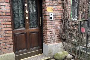 Maisonette-Wohnung in stilvoll renoviertem Stadthaus