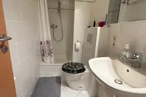 ***Einziehen und wohlfühlen: Viel Platz & moderner Wohnkomfort*** – Oswald-Kanzler-Weg 4c, 21079 Hamburg – Vorschaubild 26