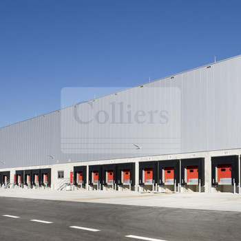 Stadtnahe Logistik in Bielefeld | 7 Tore | Schleppdach | 5,20 m UKB