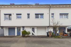 Ihr neues Zuhause in ruhiger Lage – Reihenmittelhaus mit großer Terrasse, EBK & Garage in Tischardt – Die vollständige Adresse der Immobilie erhältst du vom Anbieter., 72636 Frickenhausen – Vorschaubild 30