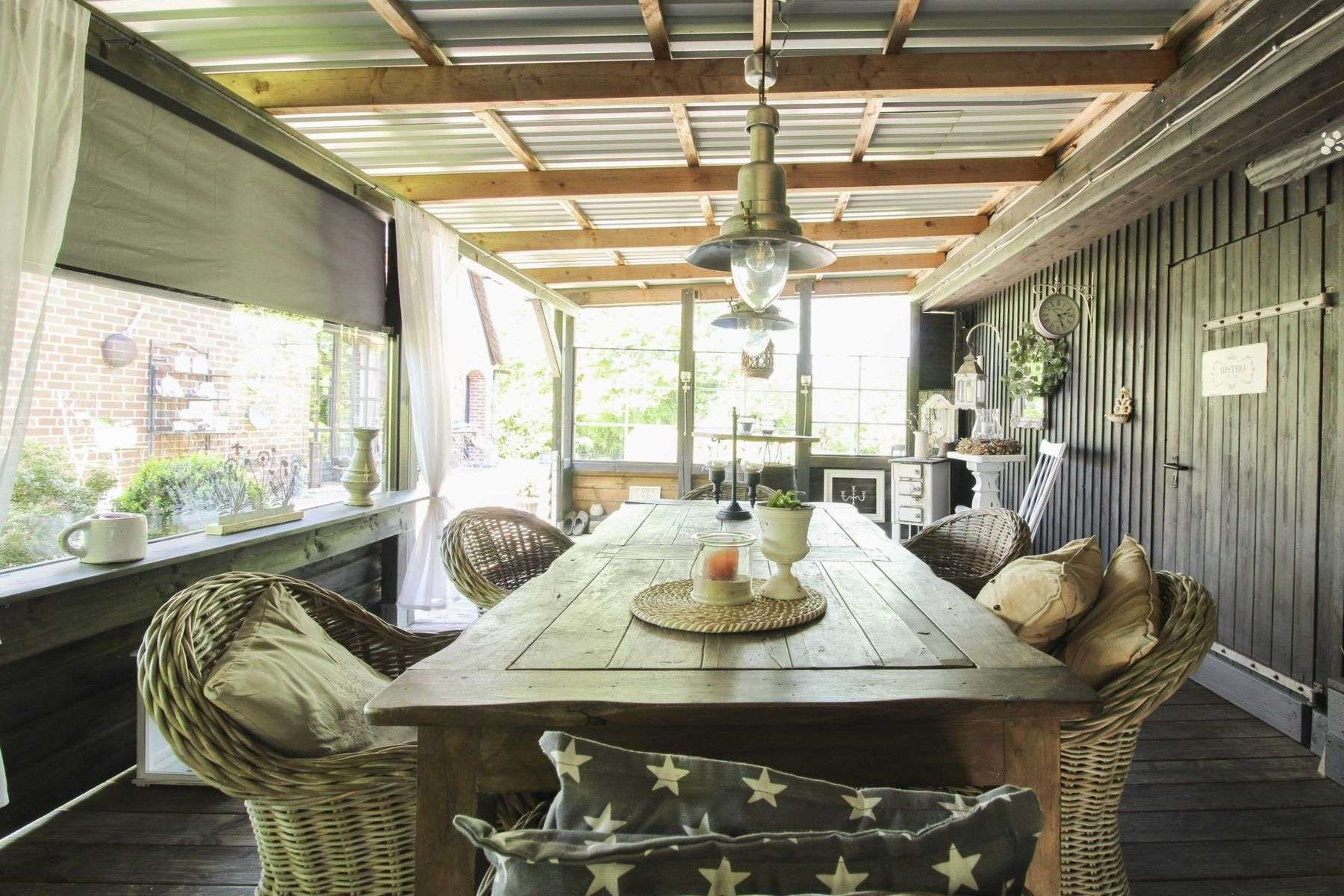 Immobilie in Wischhafen - Reetdachidylle in ruhiger Feldrandlage von Wischhafen - Landhaus mit Ferienwohnung - Bild 0