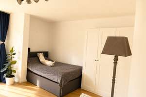 Möblierte Wohnung mit 1 Zimmern in Obersendling (in der Nähe der U3) (Nachmieter gesucht) – Listseeweg 7, 81379 Obersendling, München – Vorschaubild 4