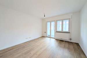 Erstbezug nach Sanierung - Helle 3-Zim.-WHG mit Wintergarten in attraktiver Lage von Bad Cannstatt – Die vollständige Adresse der Immobilie erhältst du vom Anbieter., 70374 Schmidener Vorstadt, Stuttgart – Vorschaubild 2
