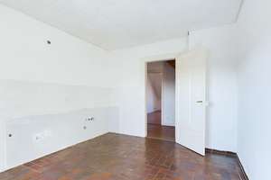 ZENTRALES WOHNEN IN WIESBADEN! 4-ZIMMER-DACHGESCHOSSWOHNUNG MIT SONNIGER TERRASSE – Die vollständige Adresse der Immobilie erhältst du vom Anbieter., 65185 Mitte, Wiesbaden – Vorschaubild 17