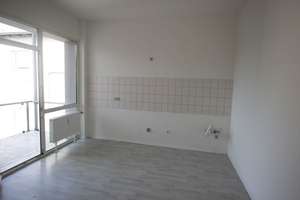DU-Mitte, renovierte 2 .Zi.-Whg., 3. OG 64 m², gr. Küche, Balkon,  Aufzug – Güntherstraße 35, 47051 Dellviertel, Duisburg – Vorschaubild 10