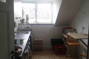 Renovierte 2,5-Zimmer-Dachgeschosswohnung mit Einbauküche in beliebter Lage im östlichen Ringgebiet – Comeniusstr. 46, 38102 Braunschweig – Vorschaubild 8