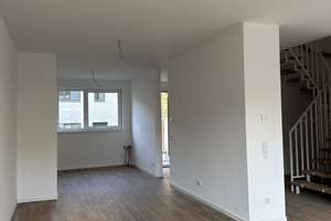 Innenhof | gemütliches Reihenhaus 4-Zi (E3) mit eigenem Garten und Gäste-WC | ab sofort verfügbar! – Waldhausener Straße 130-165, 41061 Gladbach, Mönchengladbach – Vorschaubild 19