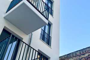 Hochwertige 2-Zimmerwohnung mit Balkon und Einbauküche – Berlin – Vorschaubild 1