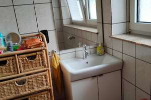 Gepflegte Wohnung im Zweifamilienhaus mit 5 Zimmern sowie Terrasse, Einbauküche und neuem Bad – Die vollständige Adresse der Immobilie erhältst du vom Anbieter., 89291 Holzheim – Vorschaubild 10