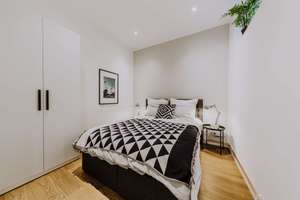 Möblierte modisches und ruhige EG-Wohnung direkt an der Torstraße in Berlin Mitte – Gartenstraße 114, 10115 Gesundbrunnen, Berlin – Vorschaubild 13