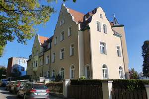 Wohnen mit Charakter: 4-Zimmer-Wohnung in Nürnberg-Erlenstegen