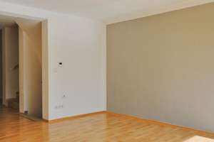 Gepflegtes 4-Zimmer Haus in Laaber (93164) – Die vollständige Adresse der Immobilie erhältst du vom Anbieter., 93164 Laaber – Vorschaubild 8