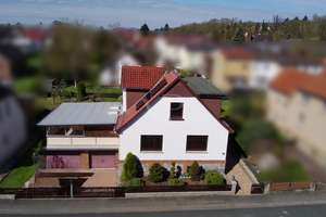 Modernisiert, gepflegt und großzügig – Ihr Familienzuhause in zentrumsnaher Lage – Die vollständige Adresse der Immobilie erhältst du vom Anbieter., 31840 Hessisch Oldendorf – Vorschaubild 3