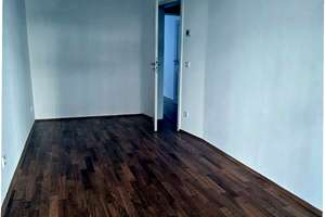 City-Life trifft Natur: Balkon mit Zugang zur Garten-Oase I 3 Zimmer im Marianeum  – Ludwigstr. 115, 4315 Volkmarsdorf, Leipzig – Vorschaubild 11