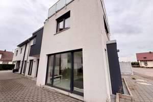 Exklusives Wohnen – Moderne Doppelhaushälfte mit großzügiger Dachterrasse – Strassburgerstr. 59, 77866 Rheinau – Vorschaubild 1