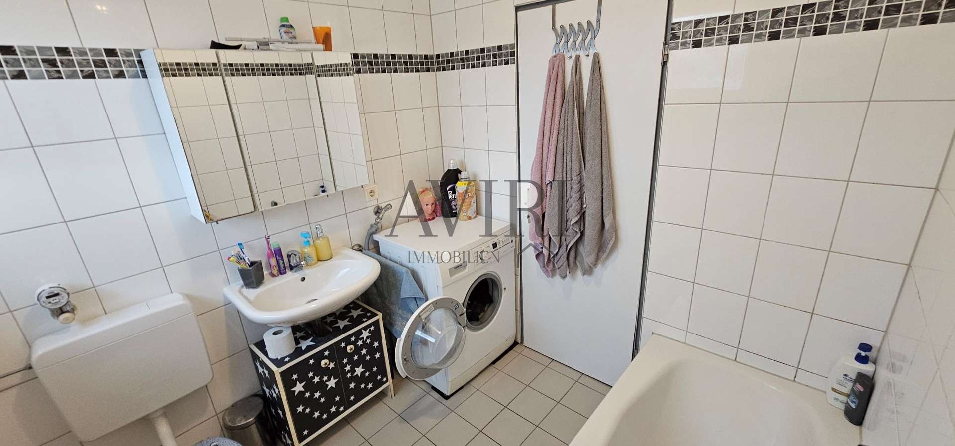 Immobilie in Memmelsdorf - Schöne 3-Zimmerwohnung inkl. Kfz-Stellplatz und Balkon mit Weitsicht - Bild 0