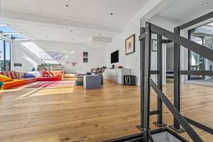 Loftgefühl auf zwei Ebenen – Außergewöhnliche 5-Zimmer-Maisonette-Wohnung in München-Obermenzing – Die vollständige Adresse der Immobilie erhältst du vom Anbieter., 81247 Obermenzing, München – Vorschaubild 11