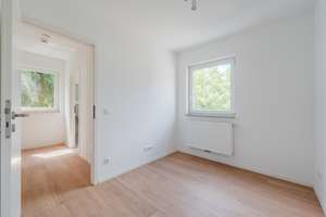 Vollständig renovierte Maisonette-Wohnung mit Terrasse, Loggia und Stellplatz am Waldrand – Die vollständige Adresse der Immobilie erhältst du vom Anbieter., 14109 Wannsee, Berlin – Vorschaubild 17