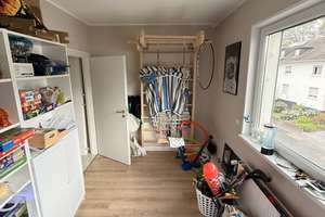 Lichtdurchflutete 4-Zimmer-Eigentumswohnung mit Dachterrasse in Köln Rath-Heumar – Die vollständige Adresse der Immobilie erhältst du vom Anbieter., 51107 Rath/Heumar, Köln – Vorschaubild 11